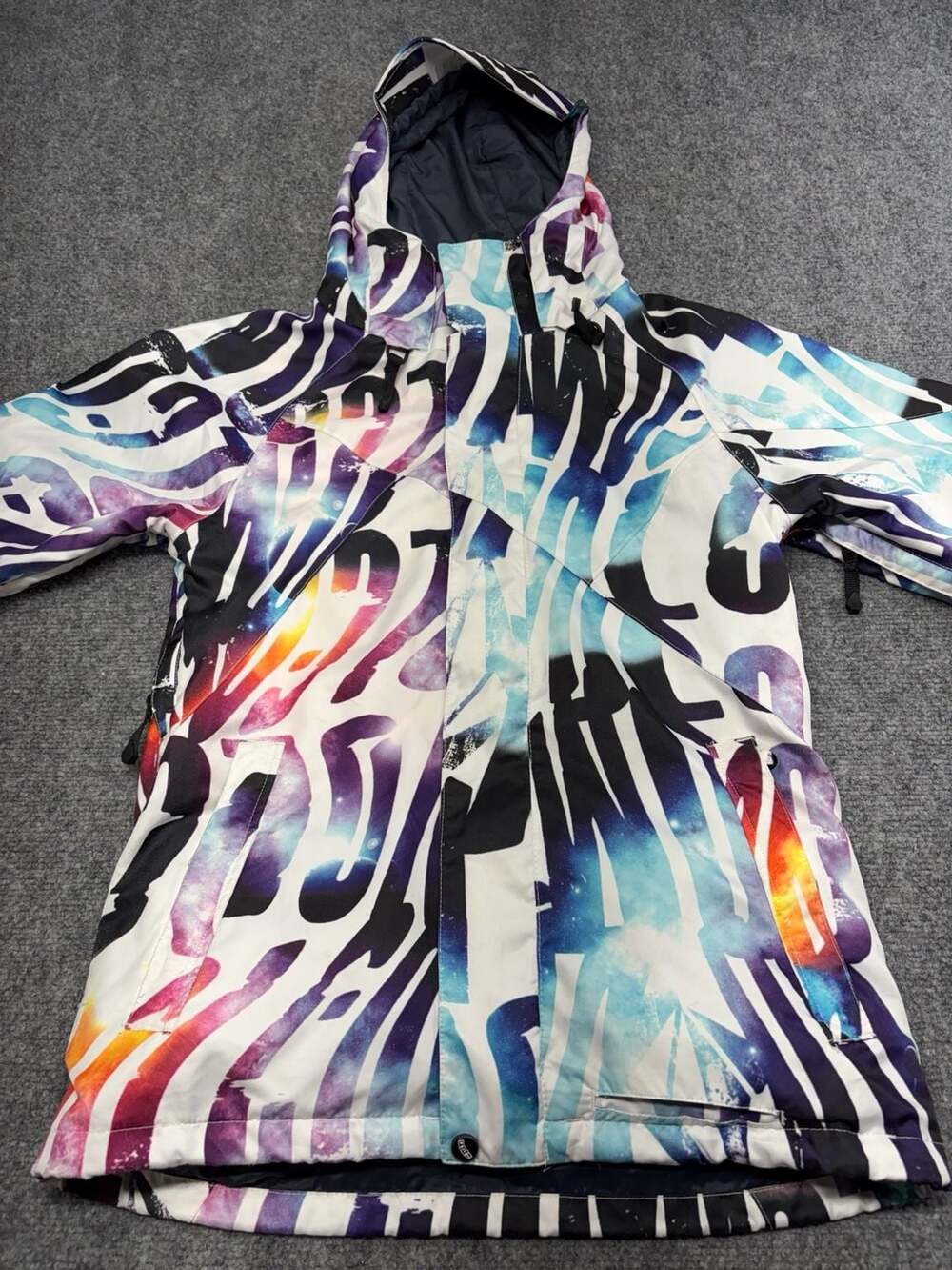 VTG Volcom Nimbus Ski Snowboard Jacket Hood Women XS Colorful waist cuff Warm